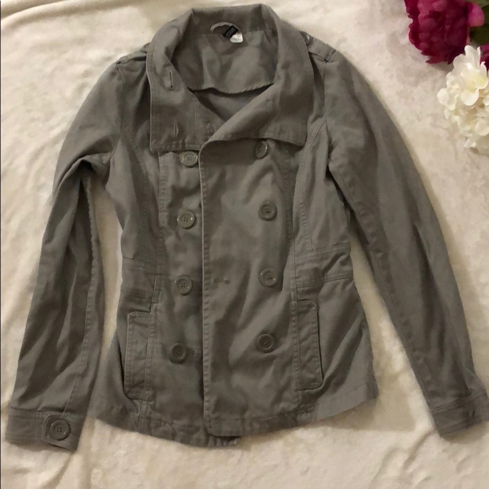 Lightweight jacket